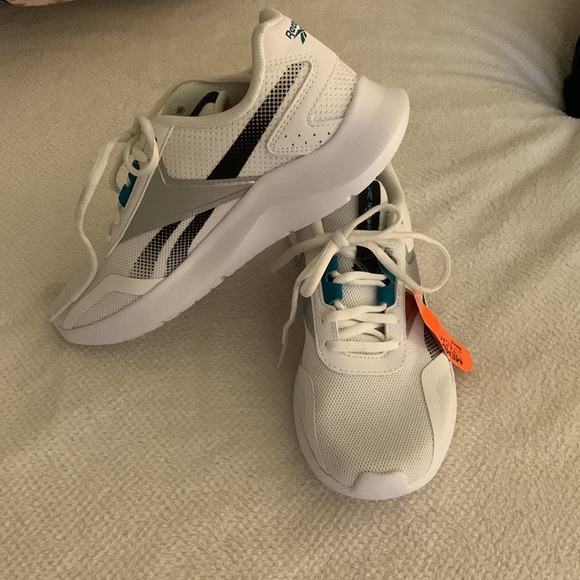 Reebok - Picture 2 of 3